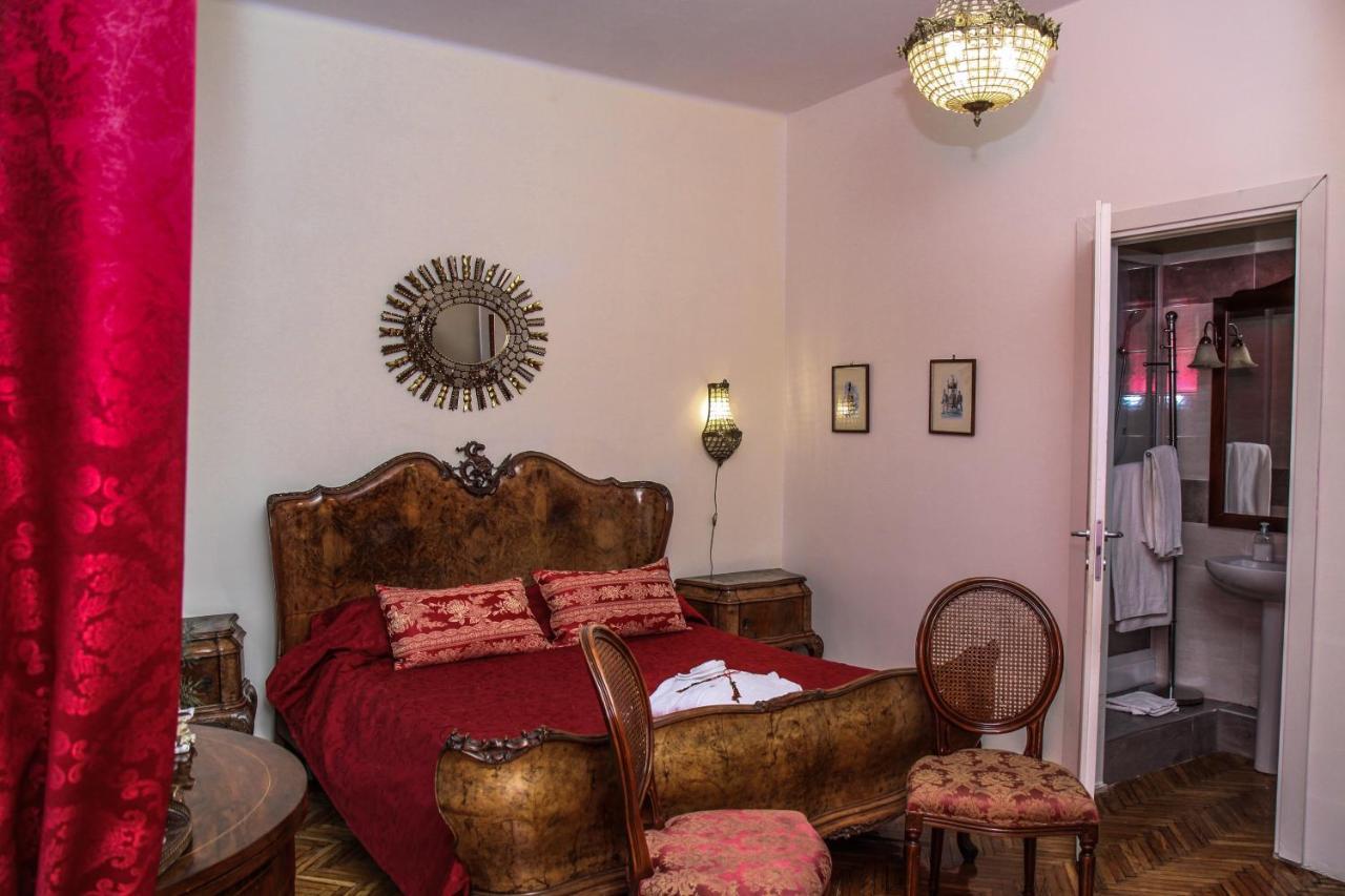 Well Come - Palazzo Reale Hotel Naples Luaran gambar