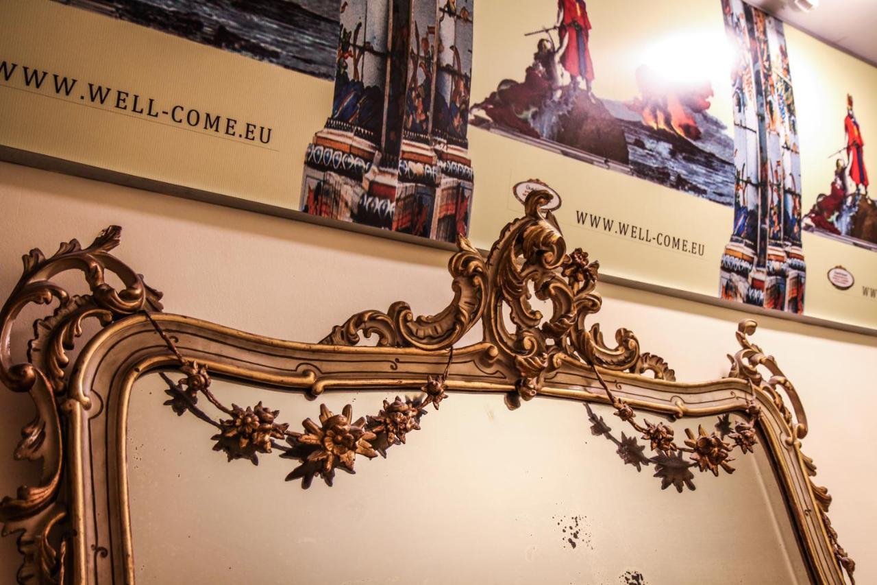 Well Come - Palazzo Reale Hotel Naples Luaran gambar